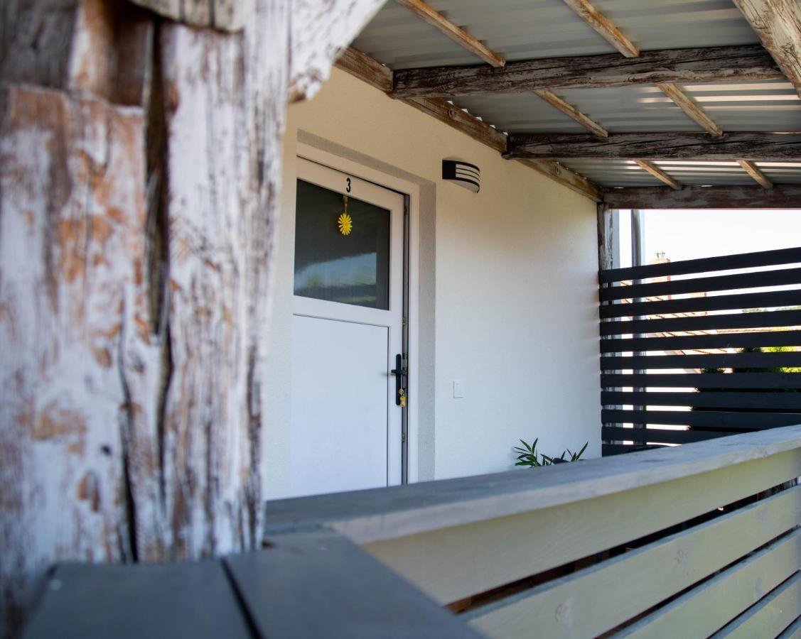 Koller Apartmanhaz Sarvar Exterior photo